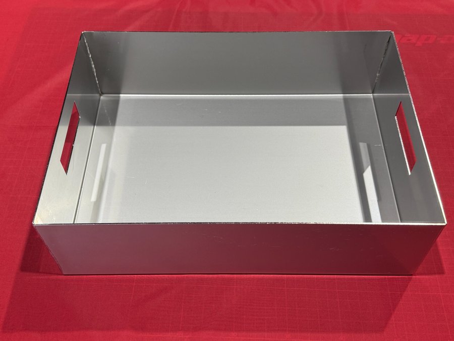 SUS304気密トレーの内観(取っ手穴周辺の変形・応力集中を考慮)